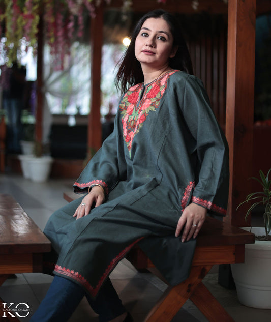 Grey & Pink Aari Embroidered Pheran