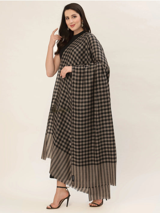 Khe_ Womens Checkered Shawl, In Extra Soft Fine Wool, Large Size