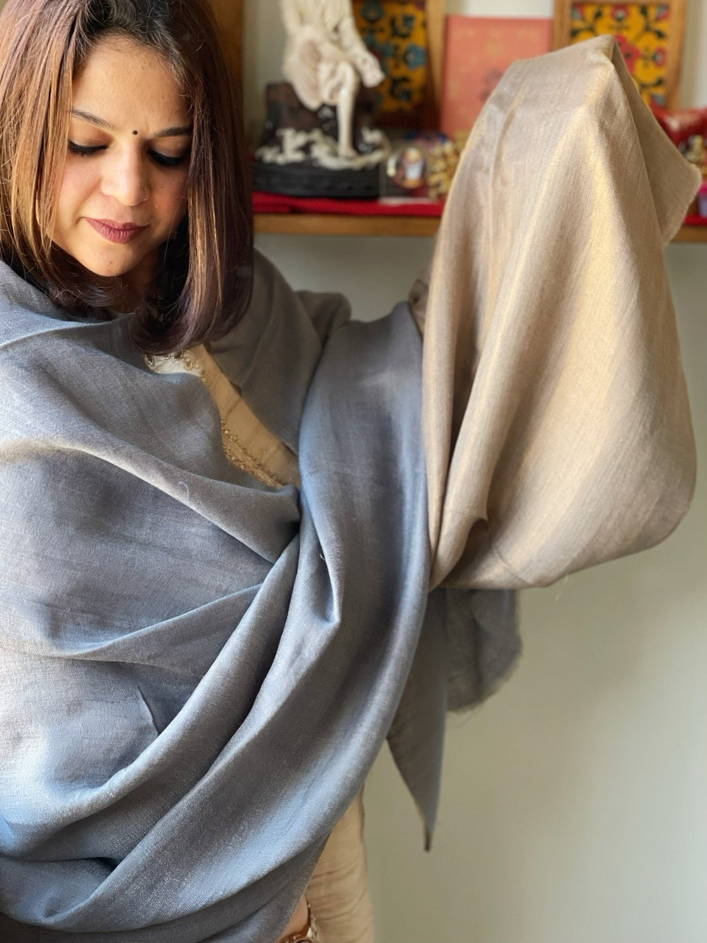 Zari Moonlight Handwoven Shawl – Moonlight grey
