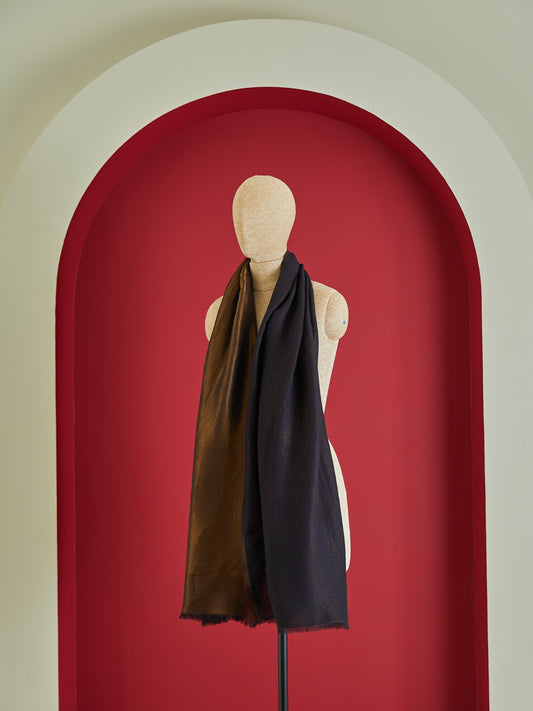 Midnight Aura Reversible Silk-Blend Stole – Black & Antique Gold