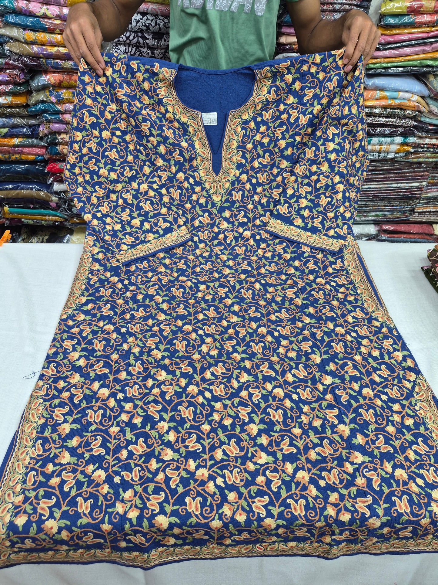 Ari Jaaldar Hand Emb Phiran –