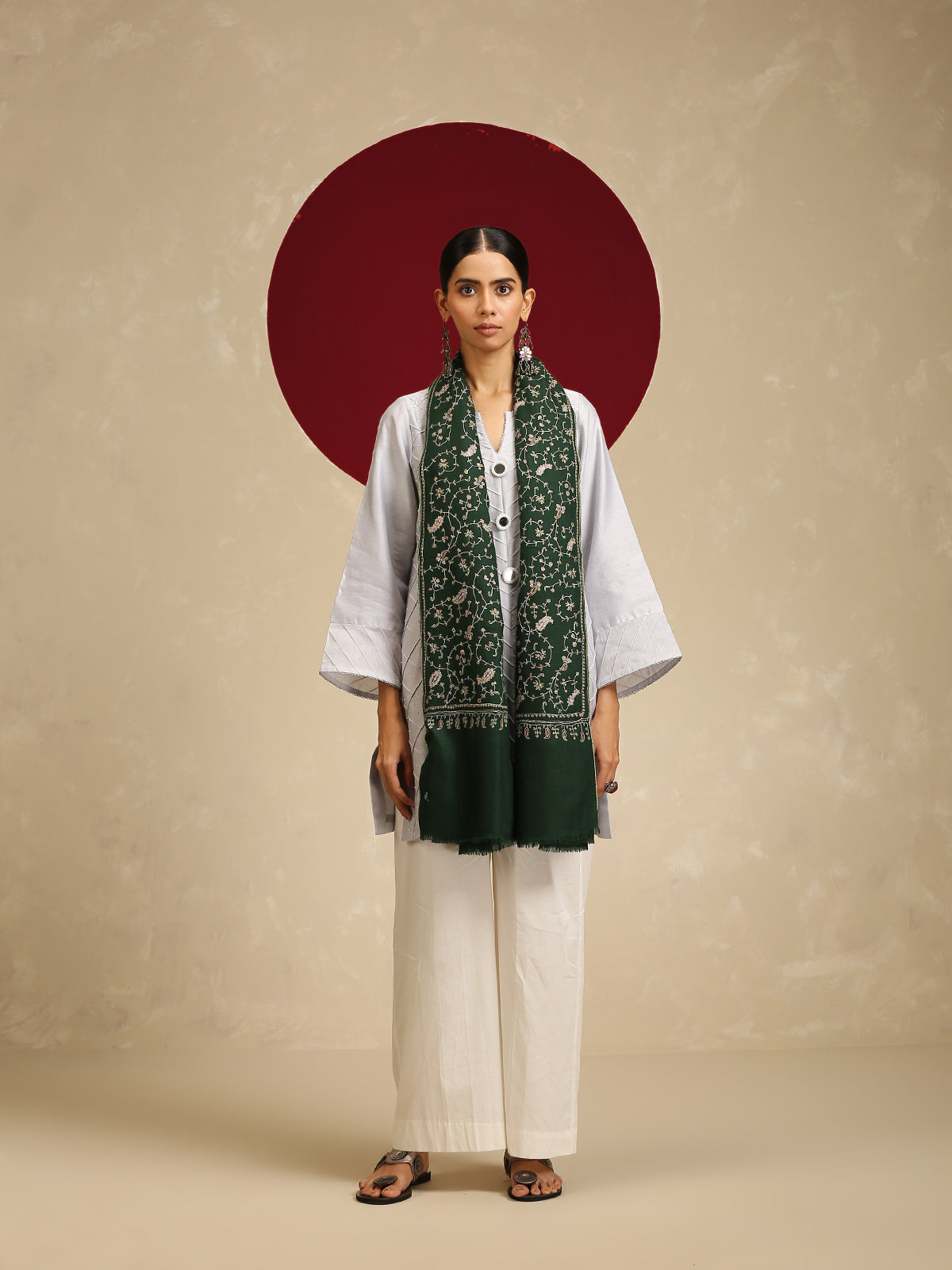 Authentic Kashmiri Pashmina Bel Jama Shawl – Handwoven Luxury with Allover Floral Vine Embroidery