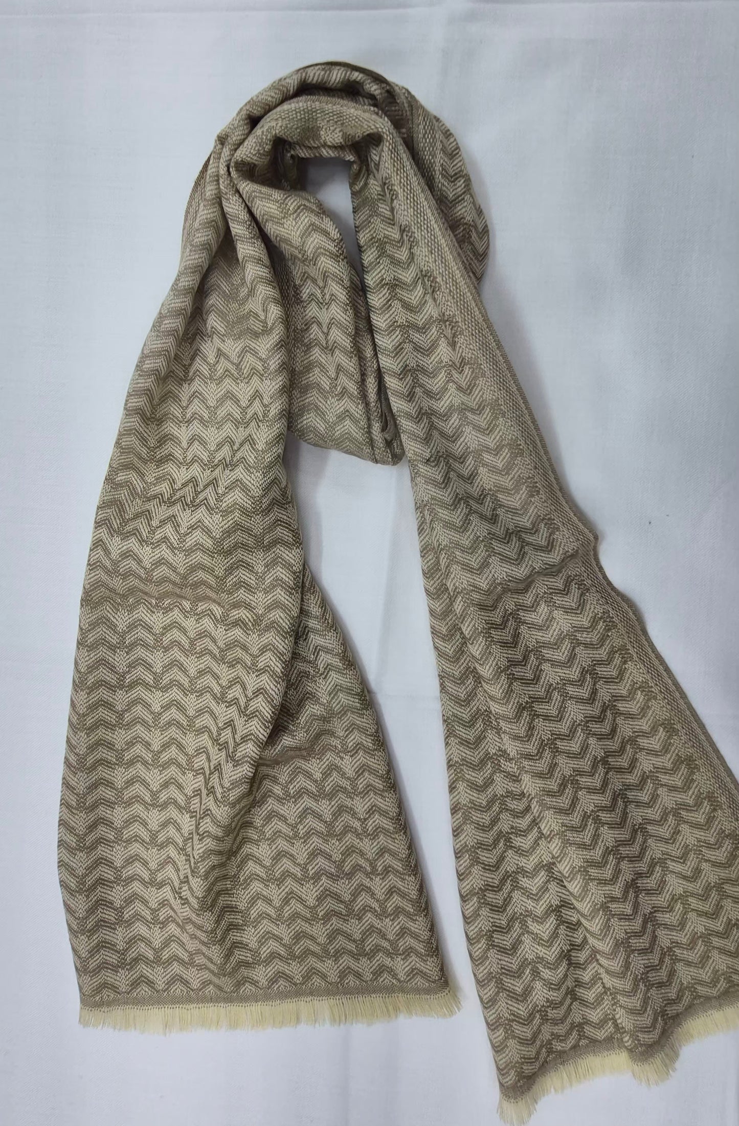 Checkered Jamawar Men’s Woollen Muffler