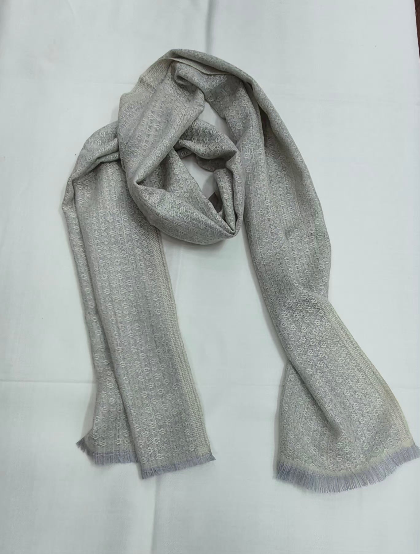 Checkered Jamawar Men’s Woollen Muffler