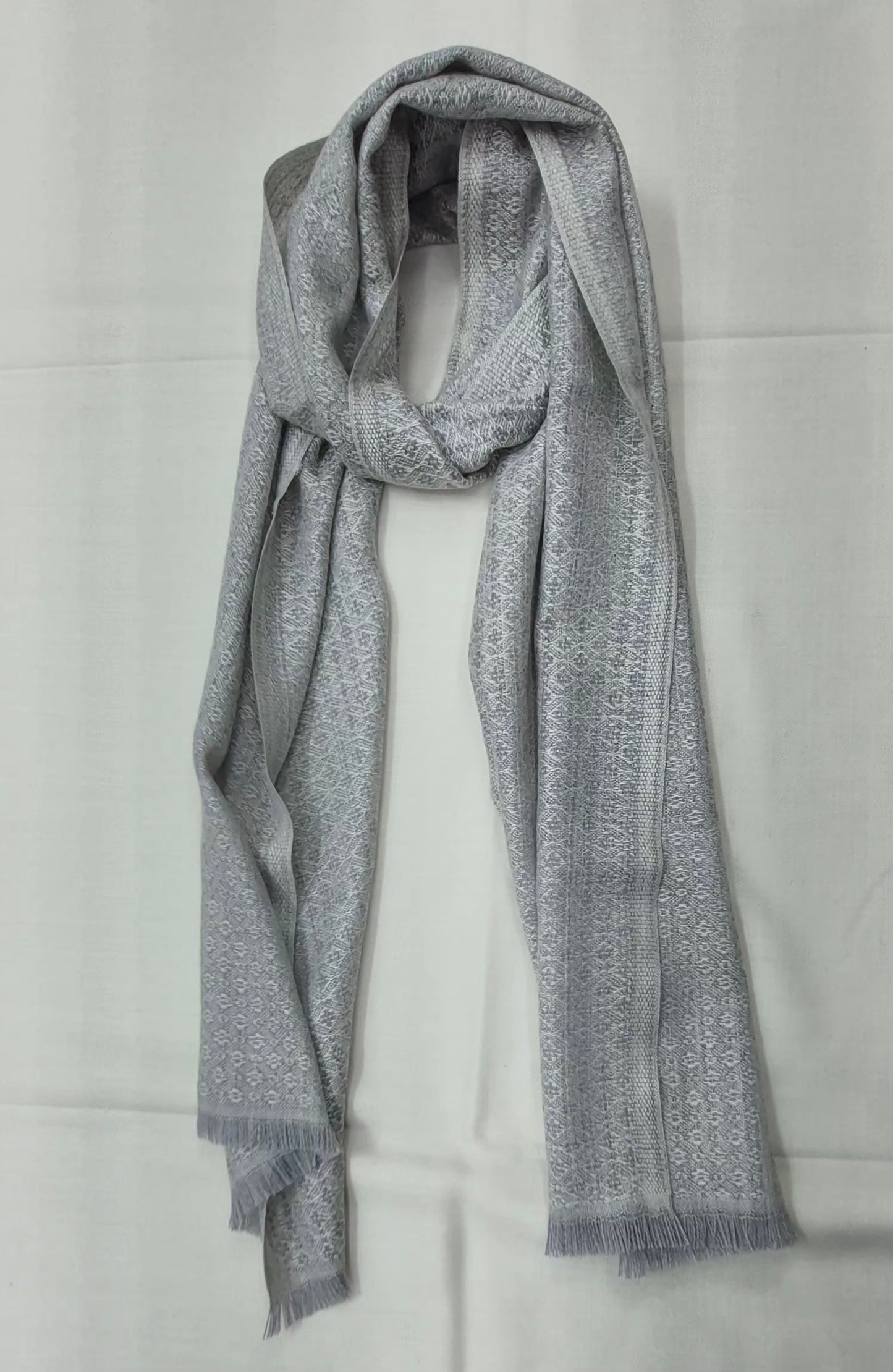 Checkered Jamawar Men’s Woollen Muffler