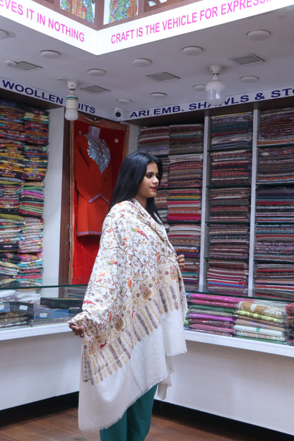 Gorgeous Warm and Soft Kashmiri Shawl
