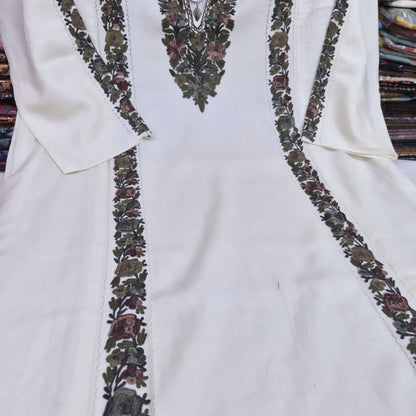 Fine cutwork pherans