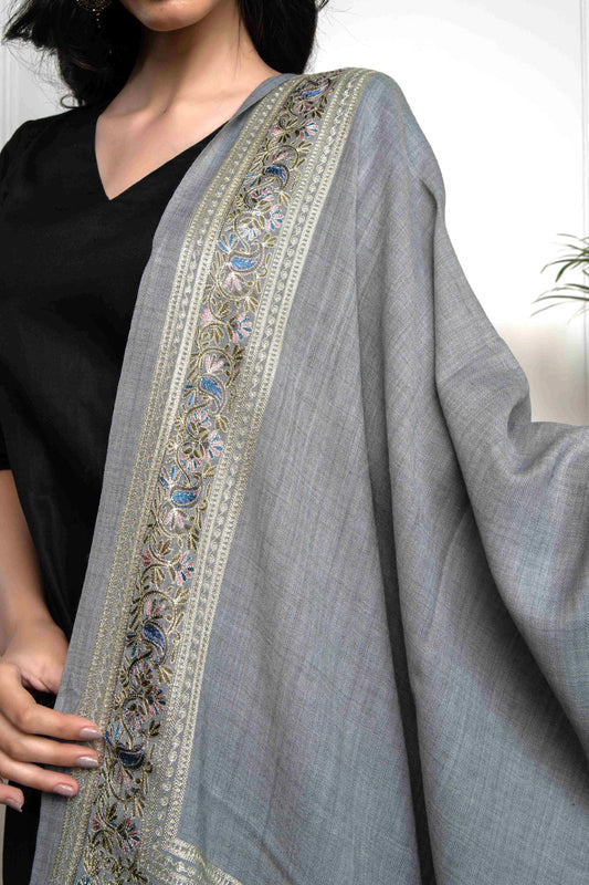 Grey Ambi Border Nalki embroidery Fine Wool Blend Stole